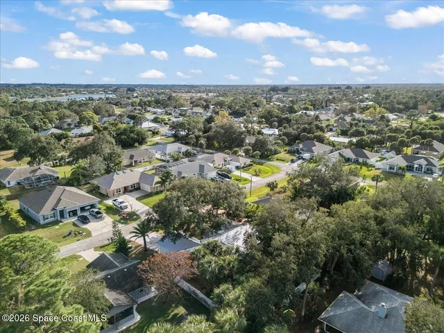 $385,000 | 189 Abeto Terrace, Sebastian, FL 32958