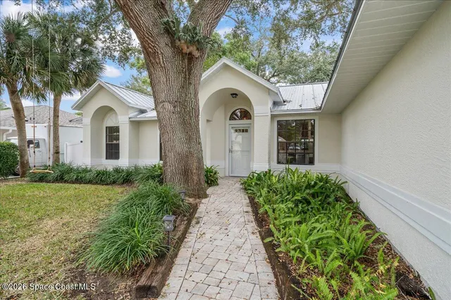 $385,000 | 189 Abeto Terrace, Sebastian, FL 32958
