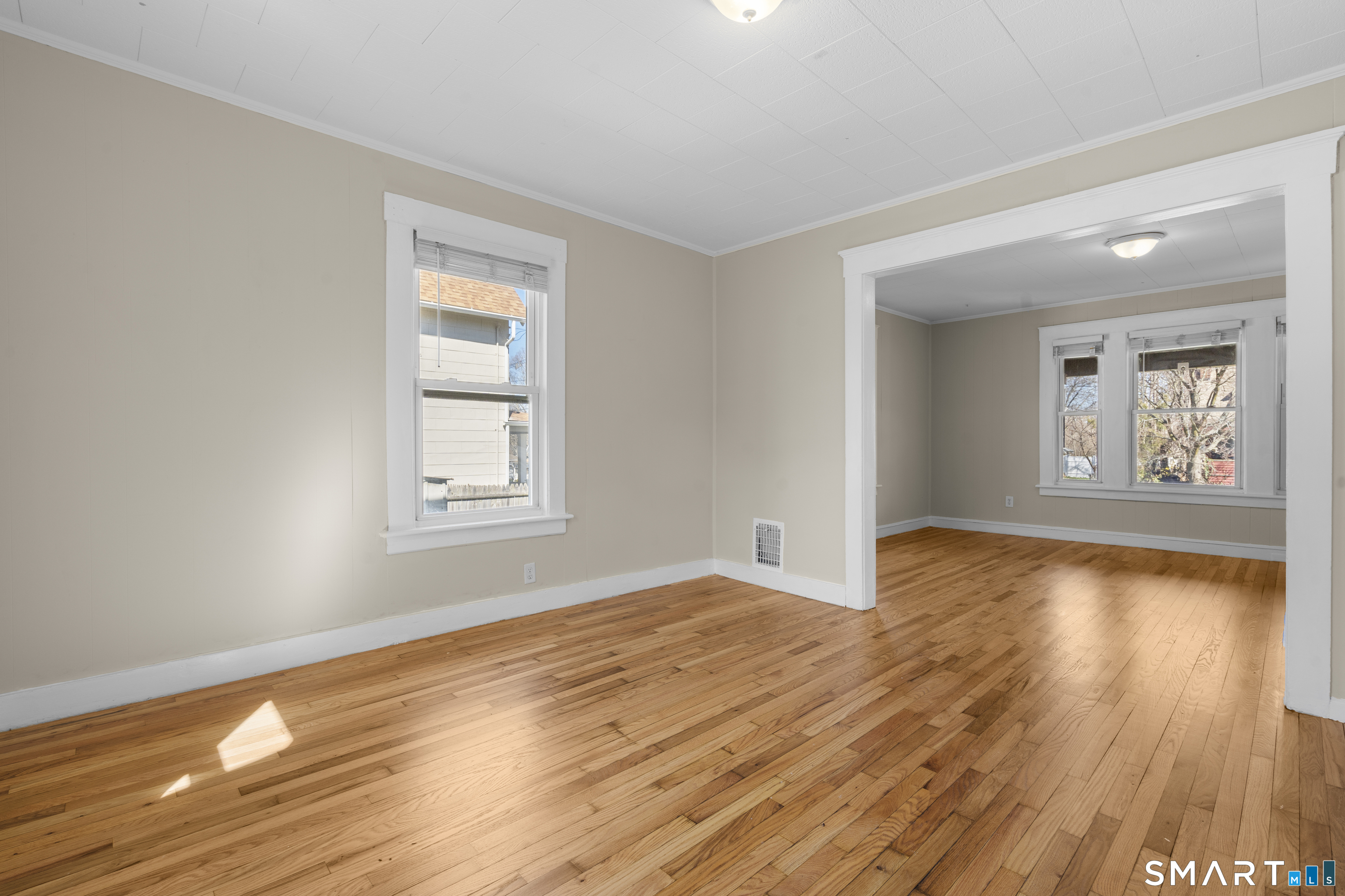 135 Atkins Street Meriden, CT 06450 - Photo 8 of 30
