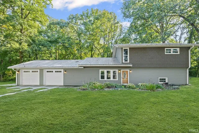 $260,000 | 2033 Highway 63, Williamsport, IN 47993