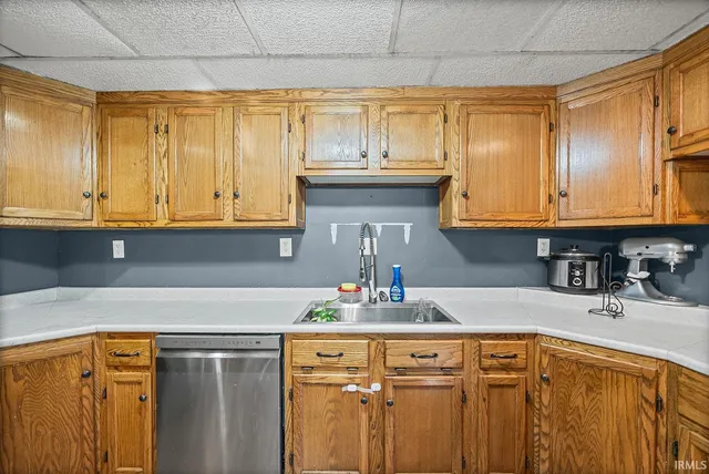 $260,000 | 2033 Highway 63, Williamsport, IN 47993