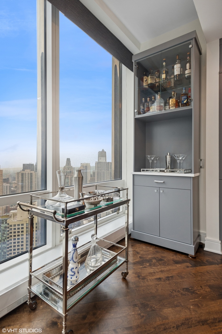 401 North Wabash Avenue, Unit 44F Chicago, IL 60611 - Photo 13 of 26 a view of a workspace with a window