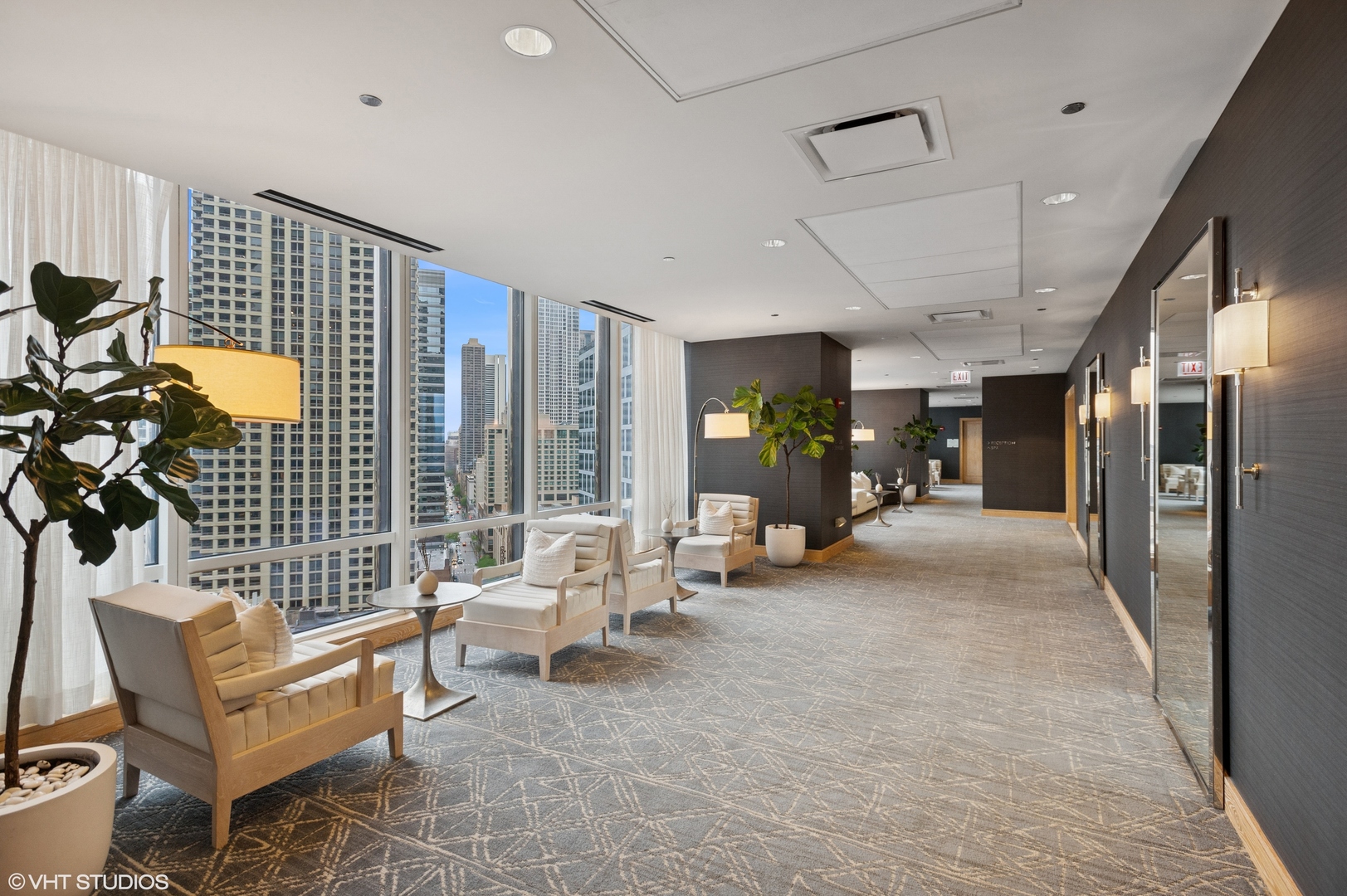 401 North Wabash Avenue, Unit 44F Chicago, IL 60611 - Photo 24 of 26 a living room with furniture and a potted plant