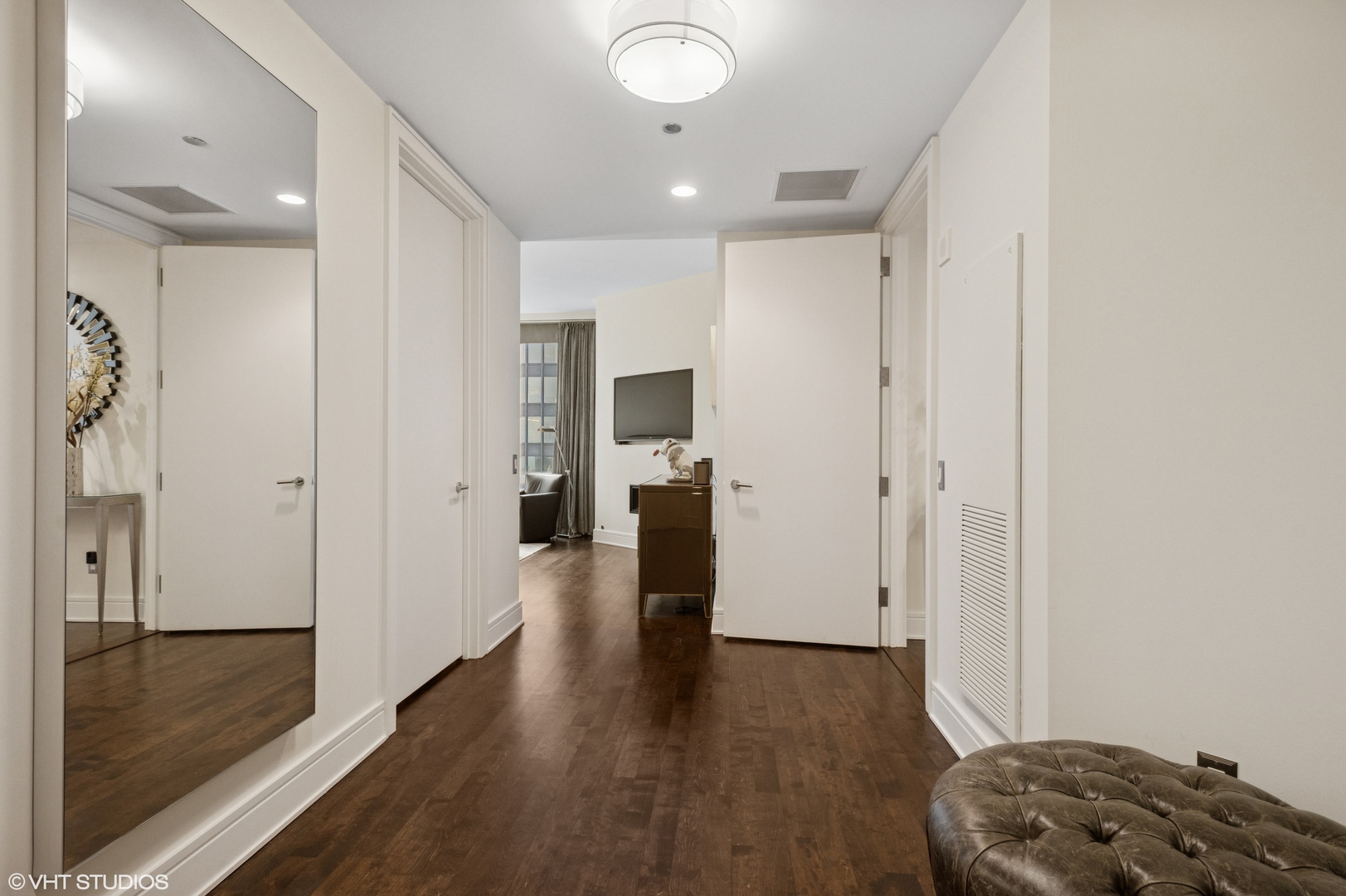 401 North Wabash Avenue, Unit 44F Chicago, IL 60611 - Photo 4 of 26 a view of entryway with wooden floor