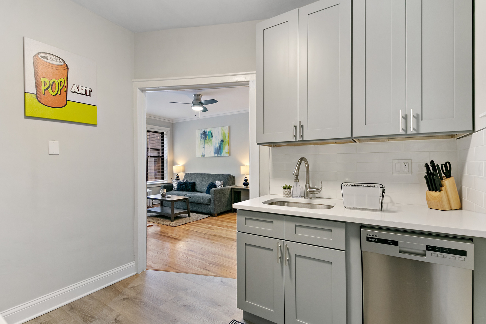 631 West Roscoe Street, Unit M2 Chicago, IL 60657 - Photo 13 of 17