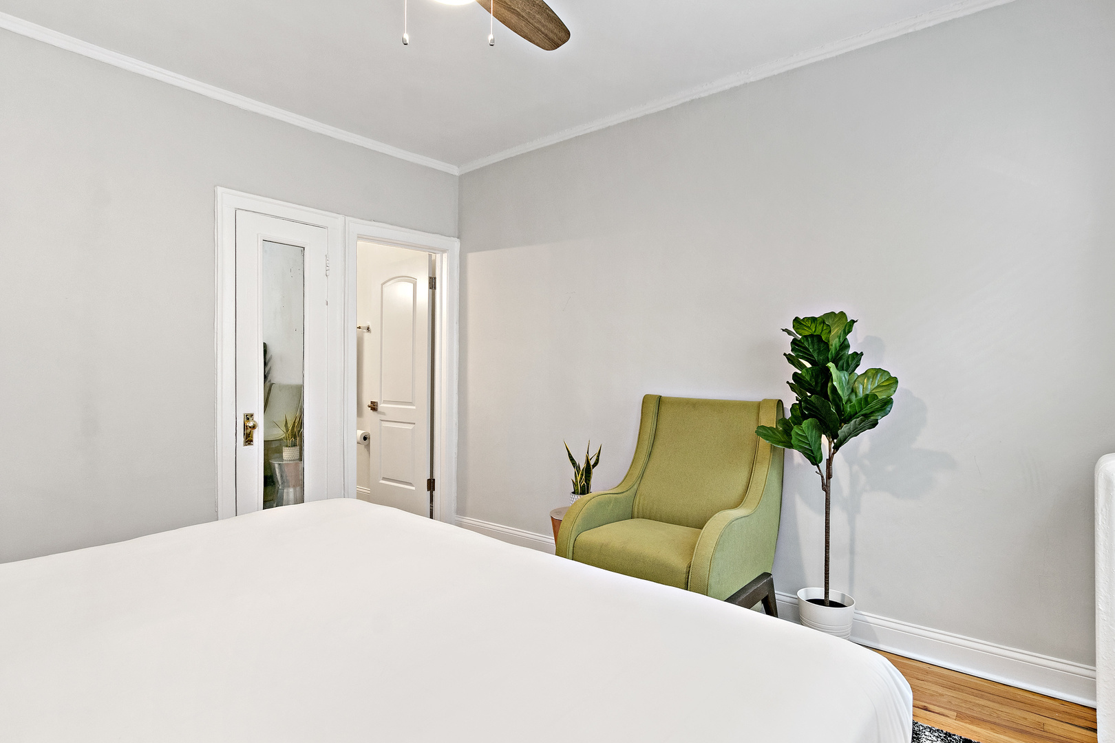 631 West Roscoe Street, Unit M2 Chicago, IL 60657 - Photo 4 of 17