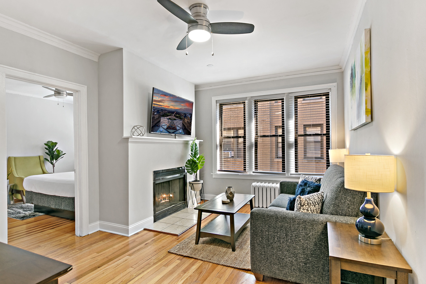 631 West Roscoe Street, Unit M2 Chicago, IL 60657 - Photo 9 of 17