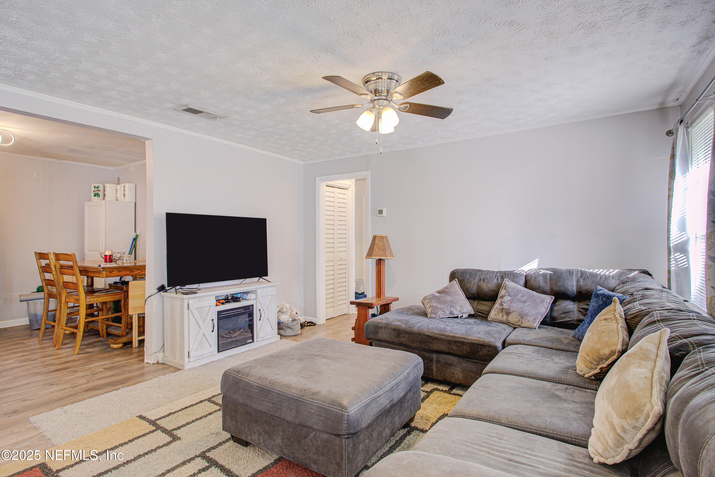 9115 Hipps Road Jacksonville, FL 32222 - Photo 7 of 31 20241230-9115_Hipps_Rd-15