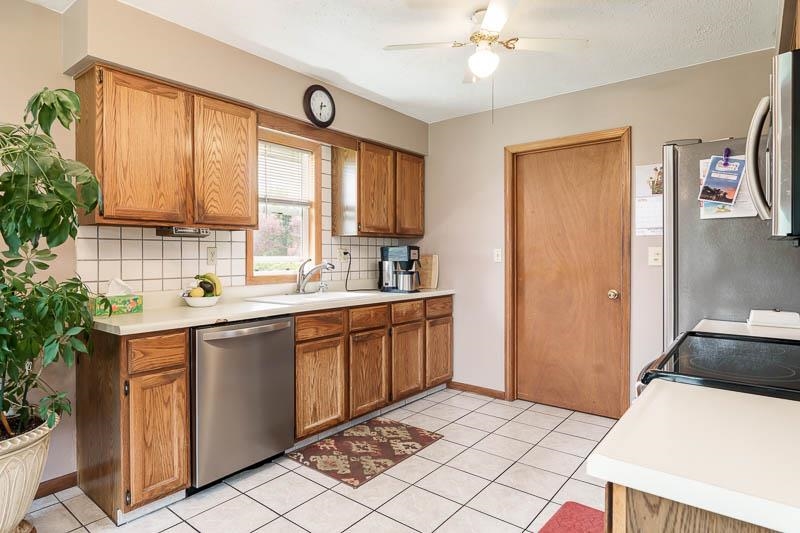 6159 Upper Ridge Way Roscoe, IL 61073 - Photo 19 of 31