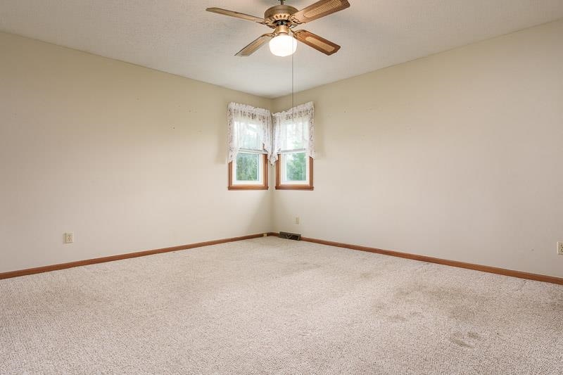 6159 Upper Ridge Way Roscoe, IL 61073 - Photo 24 of 31