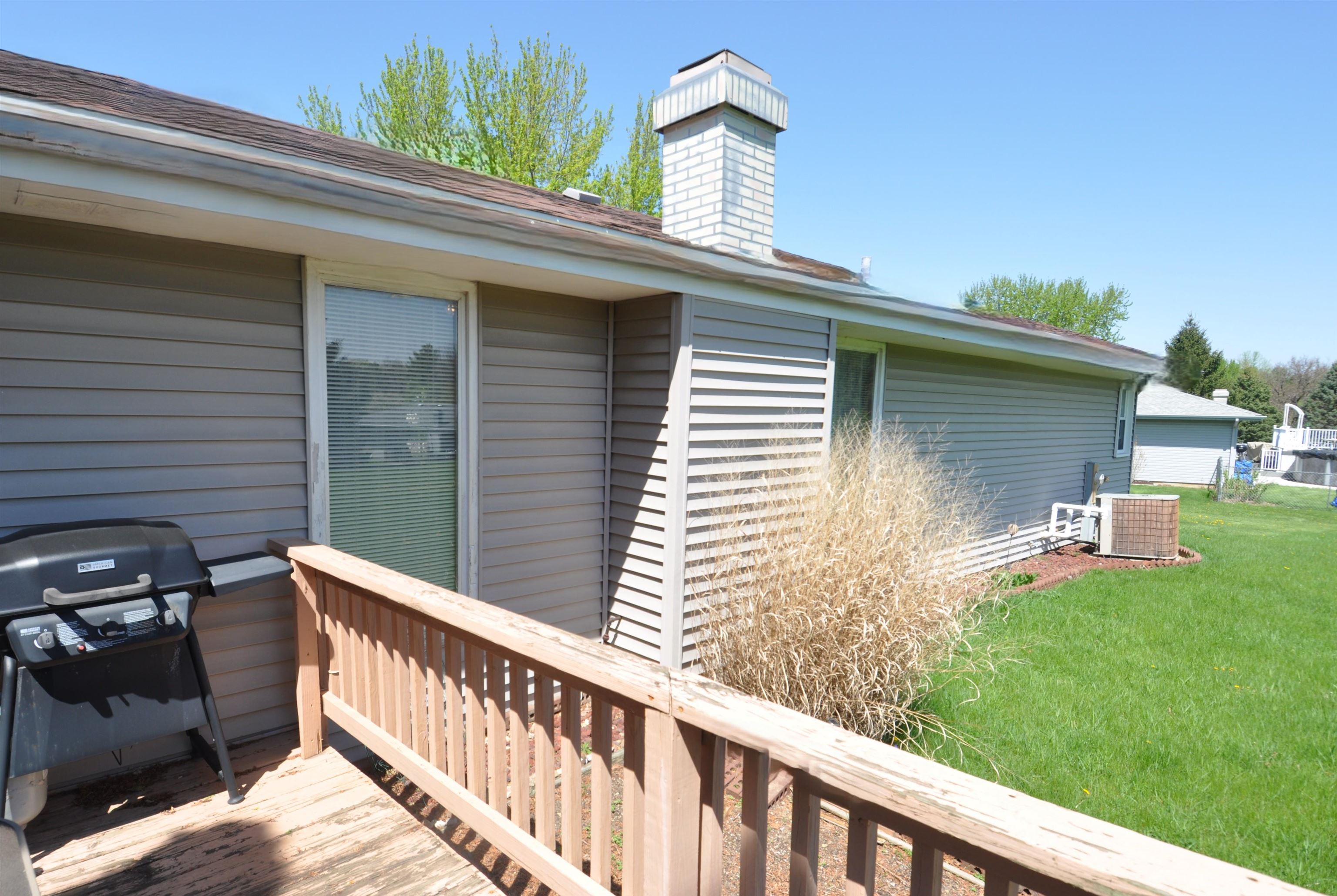 6159 Upper Ridge Way Roscoe, IL 61073 - Photo 9 of 31