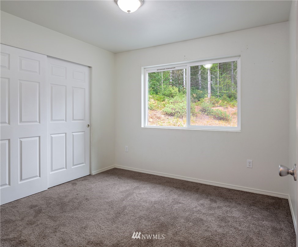 4864 East Rasor Road Belfair, WA 98528 - Photo 13 of 21 Gallery Image 13