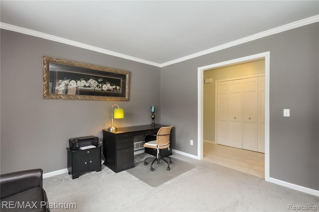 4047 Timberview Drive Howell, MI 48843 - Photo 4 of 59 Spacious living room with room for a desk~