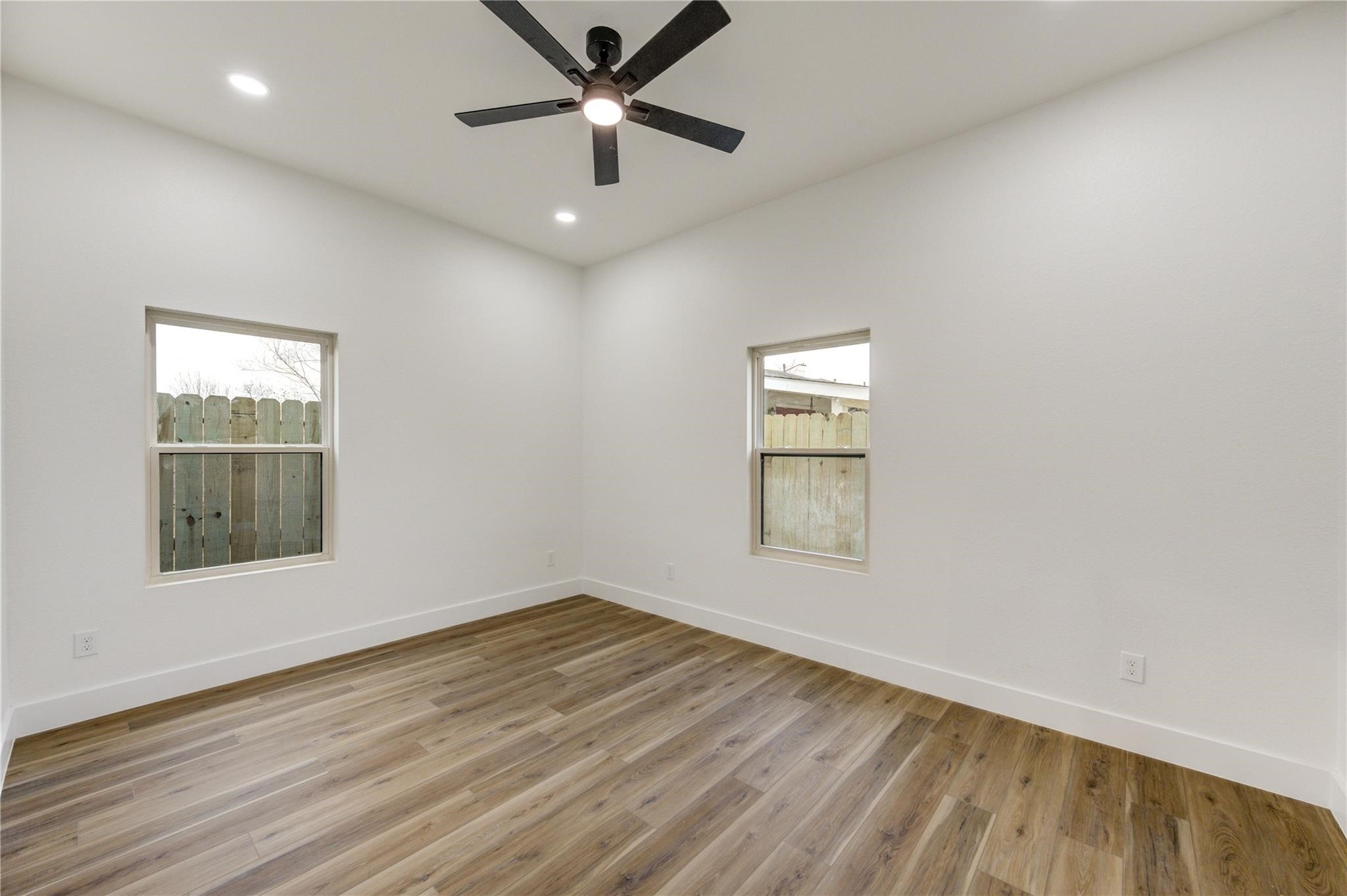 9727 Stedman Street Houston, TX 77029 - Photo 15 of 18