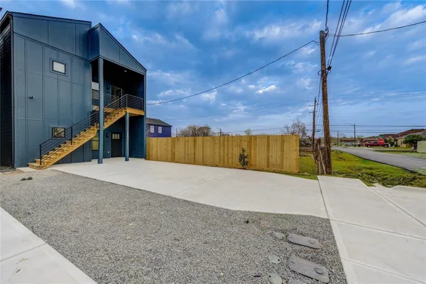 $2,450 | 9727 Stedman Street, Houston, TX 77029