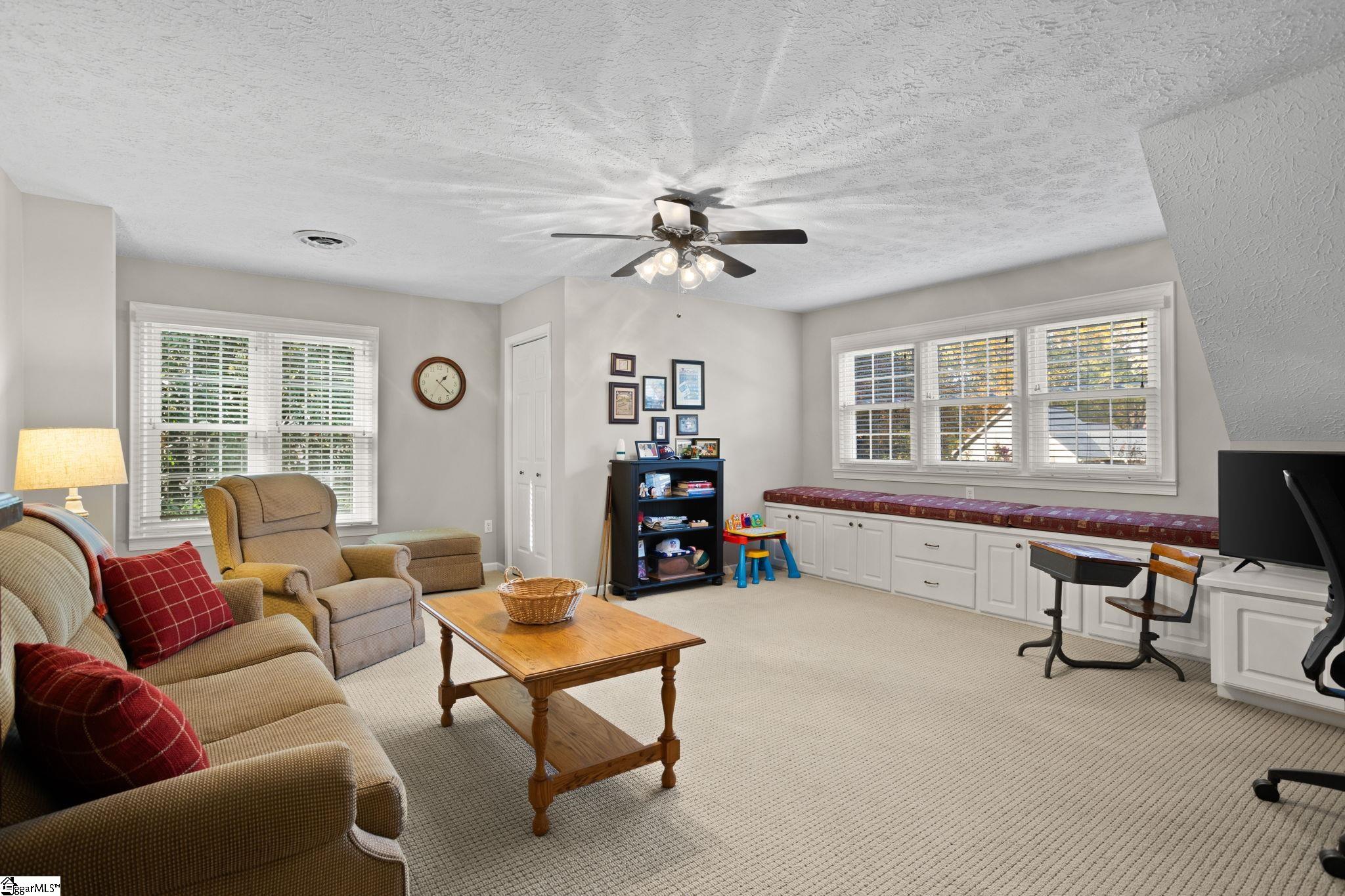 805 East Silverleaf Street Greer, SC 29650 - Photo 27 of 39