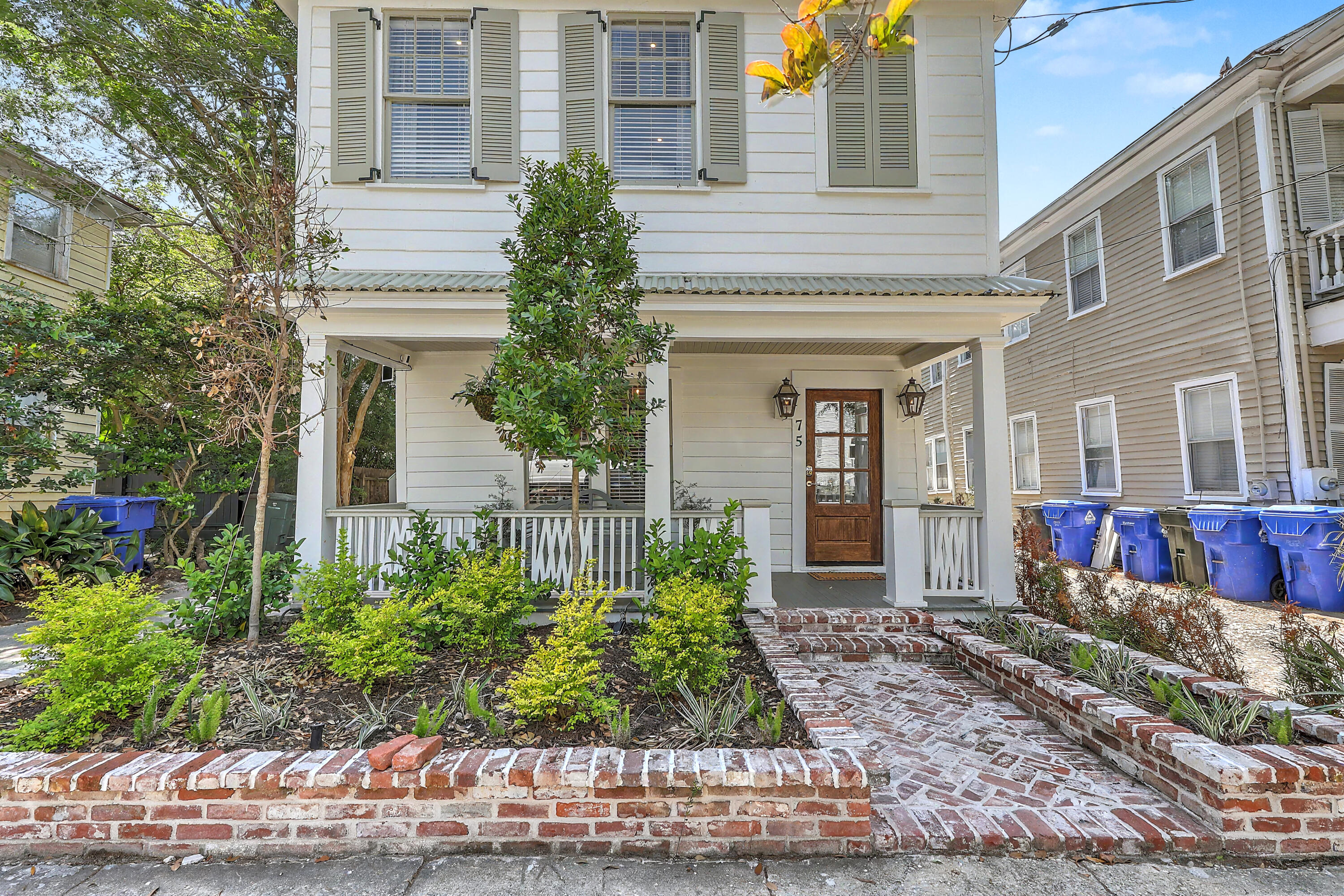 75 Smith Street, Unit B Charleston, SC 29401 - Photo 2 of 45 0W7A6060_1_2_3_4_5_6