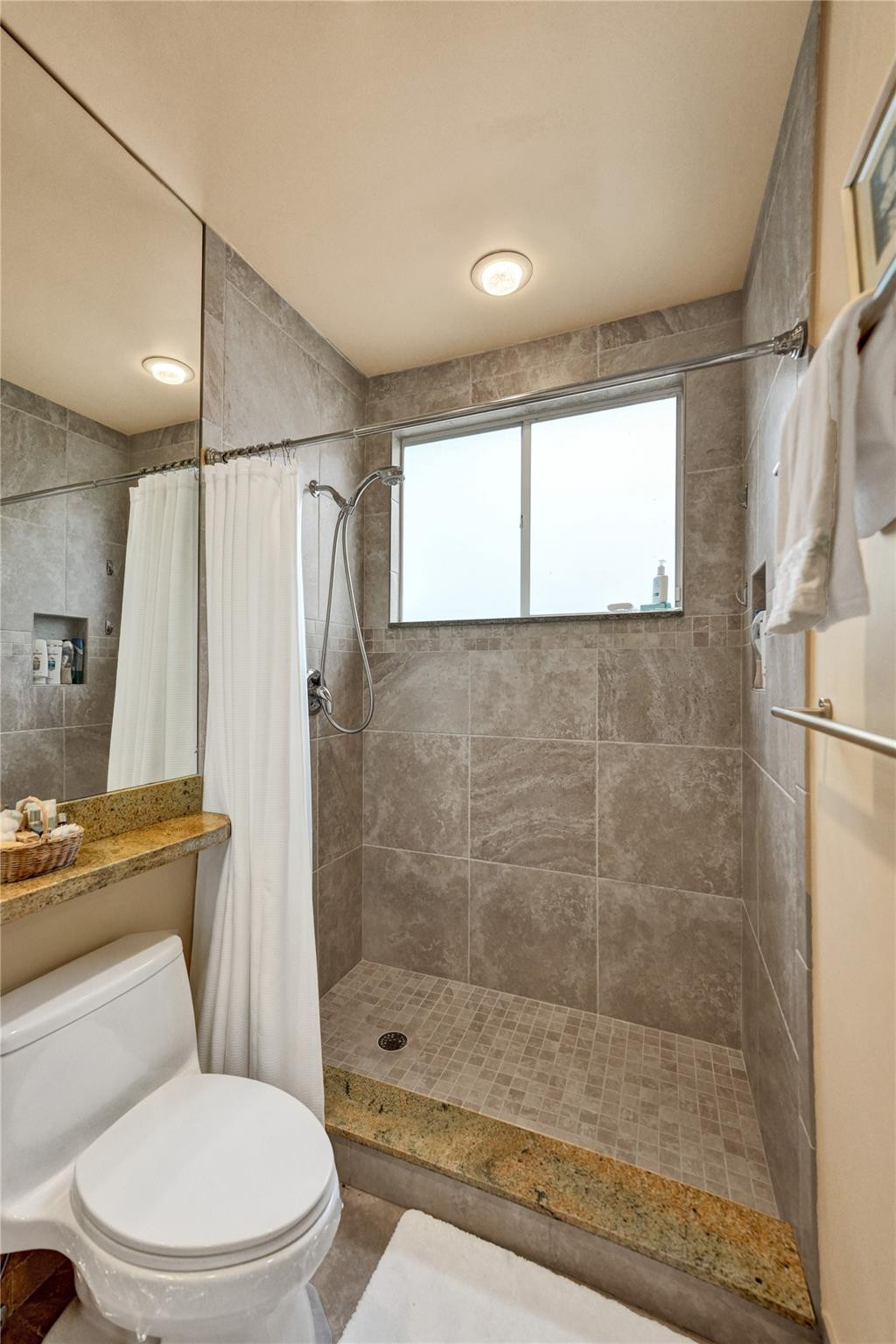 2578 Coco Plum Boulevard, Unit 203 Boca Raton, FL 33496 - Photo 28 of 82 Photo 28