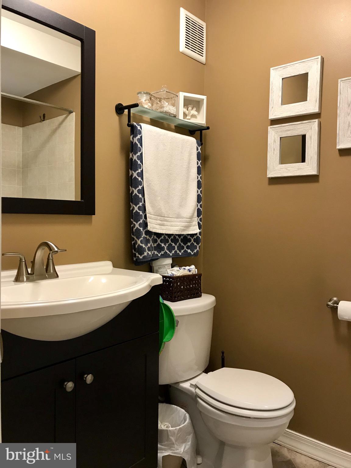 3520 Kyle Road Philadelphia, PA 19154 - Photo 5 of 12 Full Bathroom