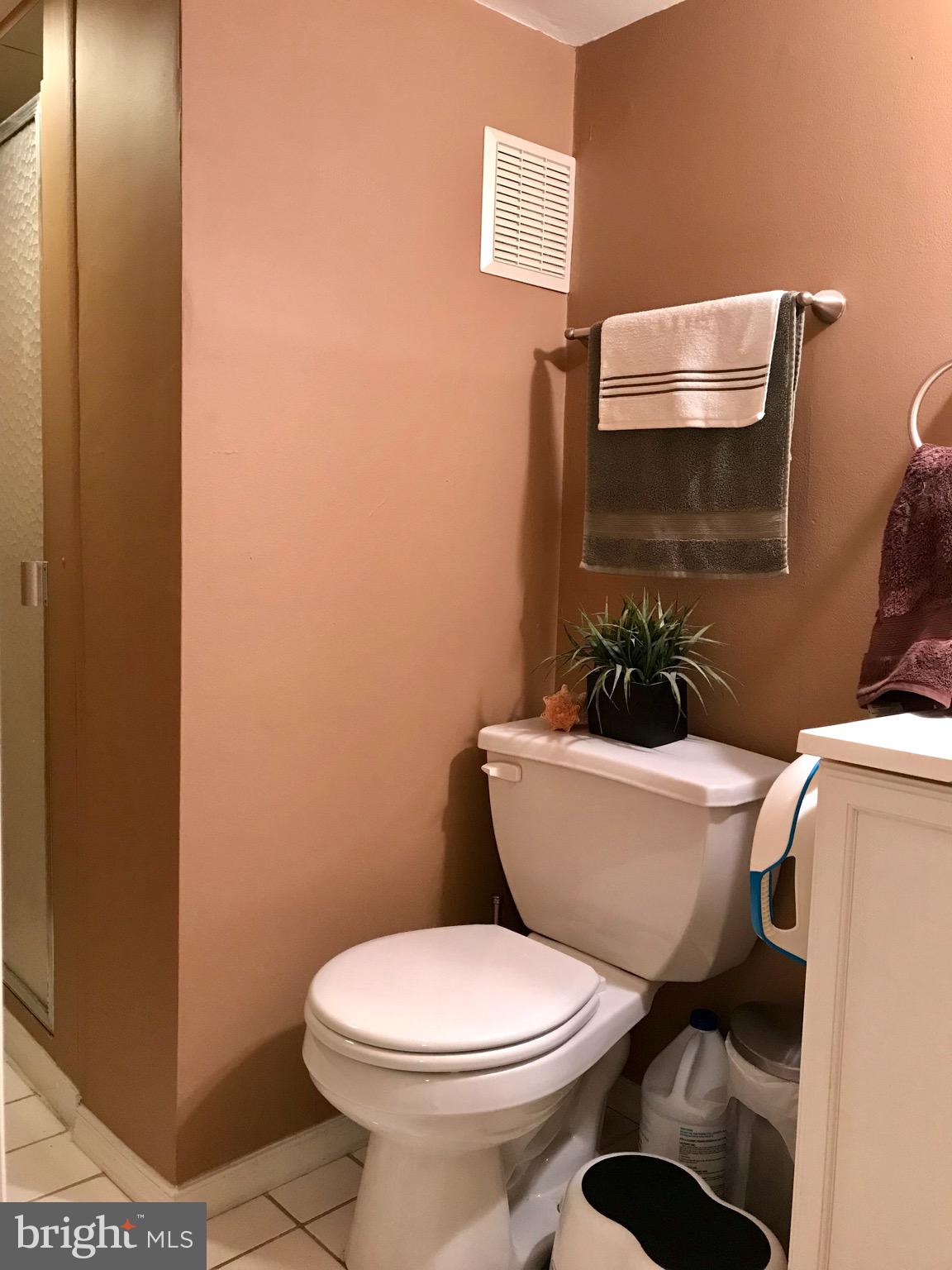3520 Kyle Road Philadelphia, PA 19154 - Photo 9 of 12 Full Basement Bathroom