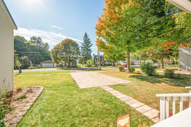 $180,000 | 130 4th Street, Lakeview, MI 48850