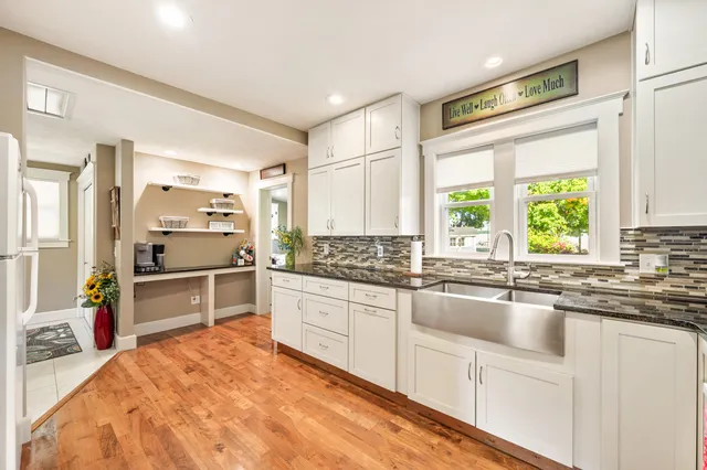 $180,000 | 130 4th Street, Lakeview, MI 48850