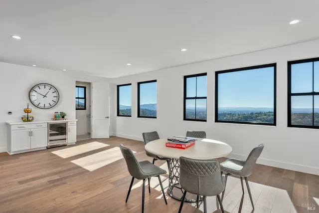 $2,350,000 | 3823 Parker Hill Road, Santa Rosa, CA 95404