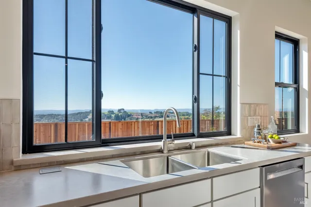 $2,350,000 | 3823 Parker Hill Road, Santa Rosa, CA 95404