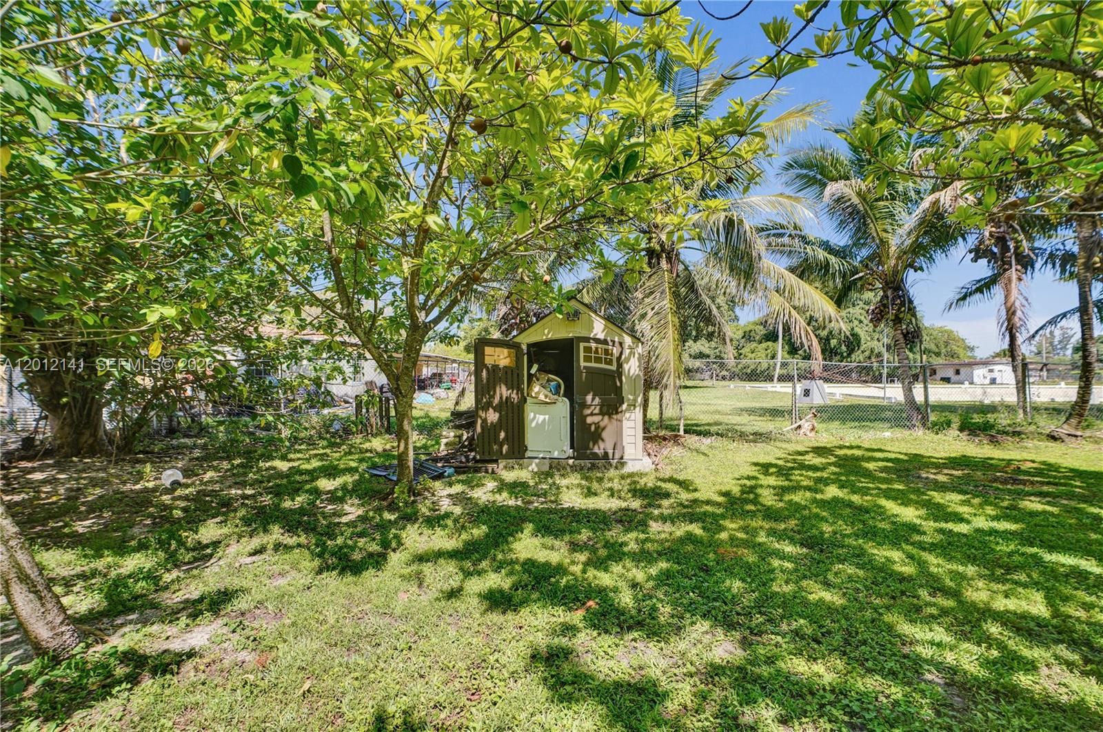 12401 Southwest 45th Street Miami, FL 33175 - Photo 69 of 79 10+ Fruit Trees