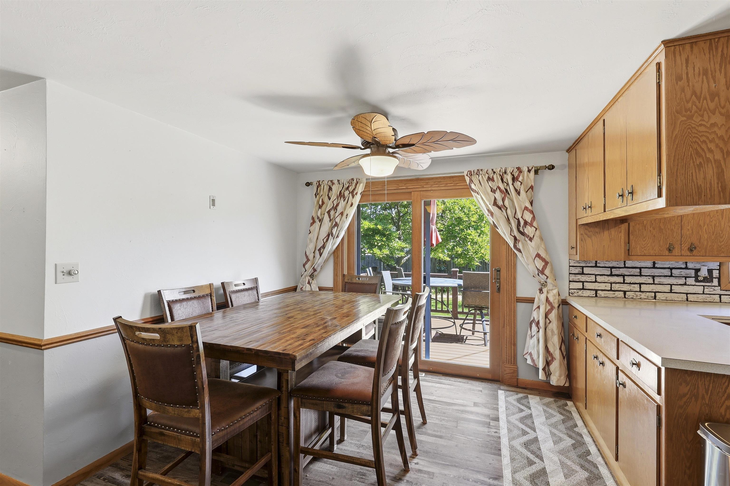 1530 Glen Road Green Bay, WI 54313 - Photo 6 of 34