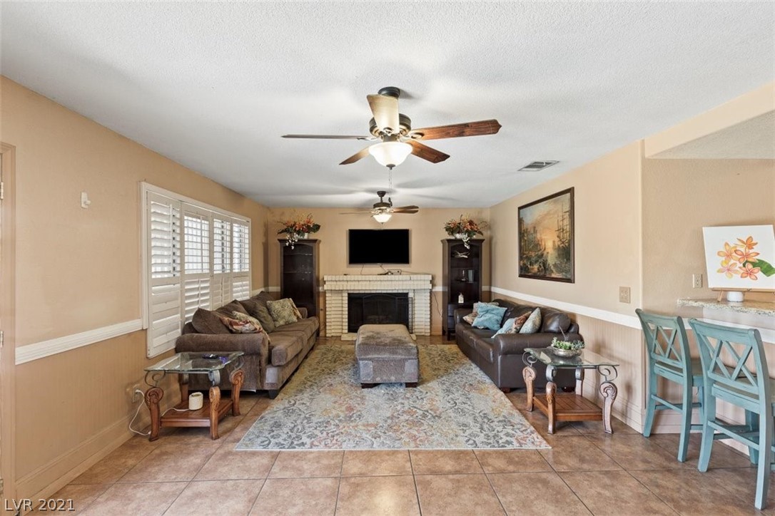 723 Rising Star Drive Henderson, NV 89014 - Photo 17 of 36 Gallery Image 17