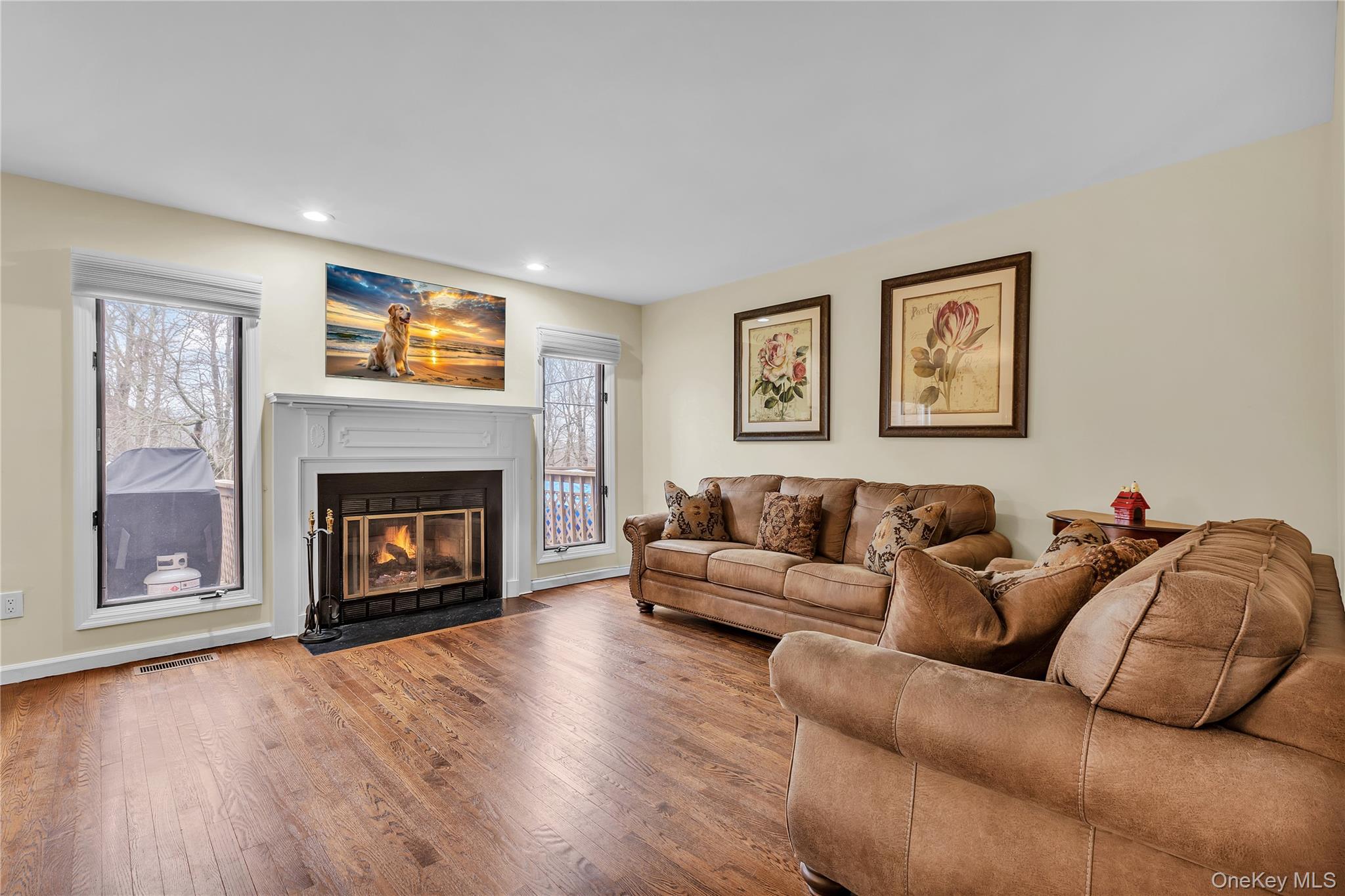 172 Ridgeview Lane Yorktown Heights, NY 10598 - Photo 6 of 32 Spacious Living Room with Gas Fireplace