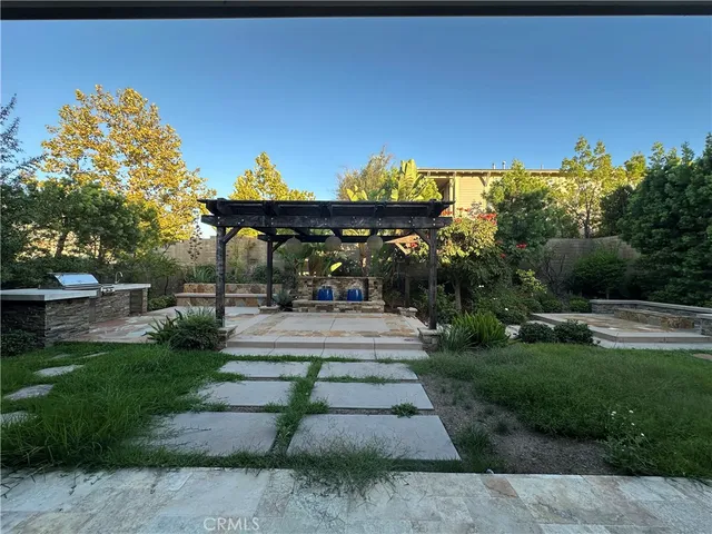 $7,600 | 102 Boda, Irvine, CA 92618