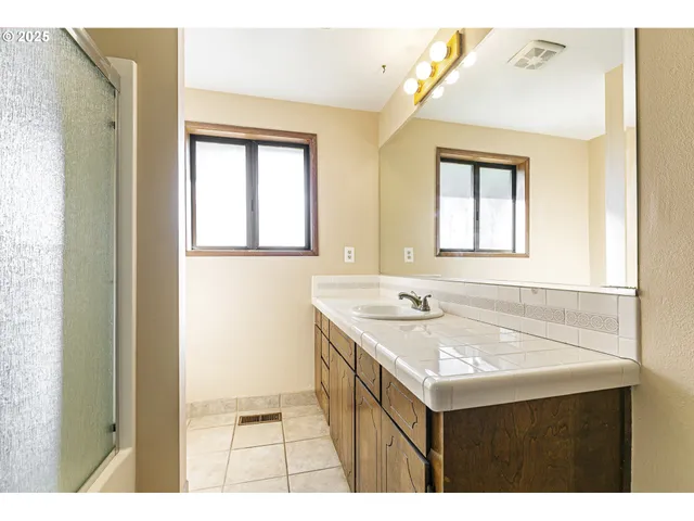 $449,900 | 2188 Southwest Binford Lake Parkway, Gresham, OR 97080