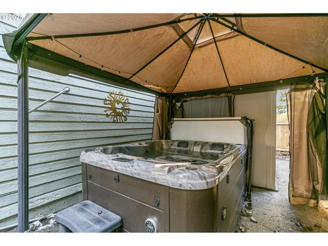 $449,900 | 2188 Southwest Binford Lake Parkway, Gresham, OR 97080