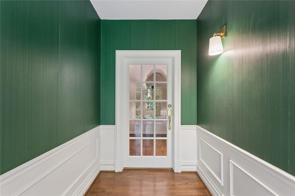 2765 Peachtree Road, Unit 6 Atlanta, GA 30305 - Photo 6 of 25 Gallery Image 6
