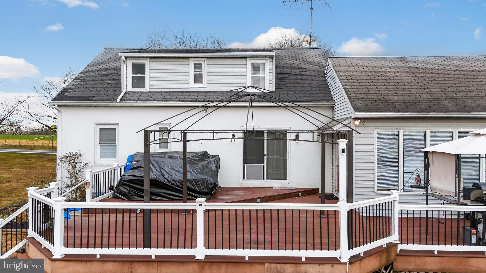 2538 Siegrist Road Ronks, PA 17572 - Photo 8 of 36