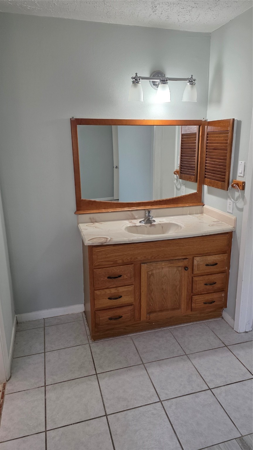 3607 Timber Rock Court Houston, TX 77082 - Photo 13 of 23