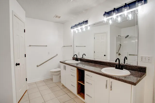 $420,000 | 2989 Via Conquistadores, Navarre, FL 32566