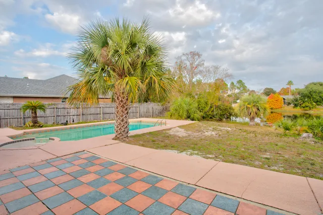 $420,000 | 2989 Via Conquistadores, Navarre, FL 32566