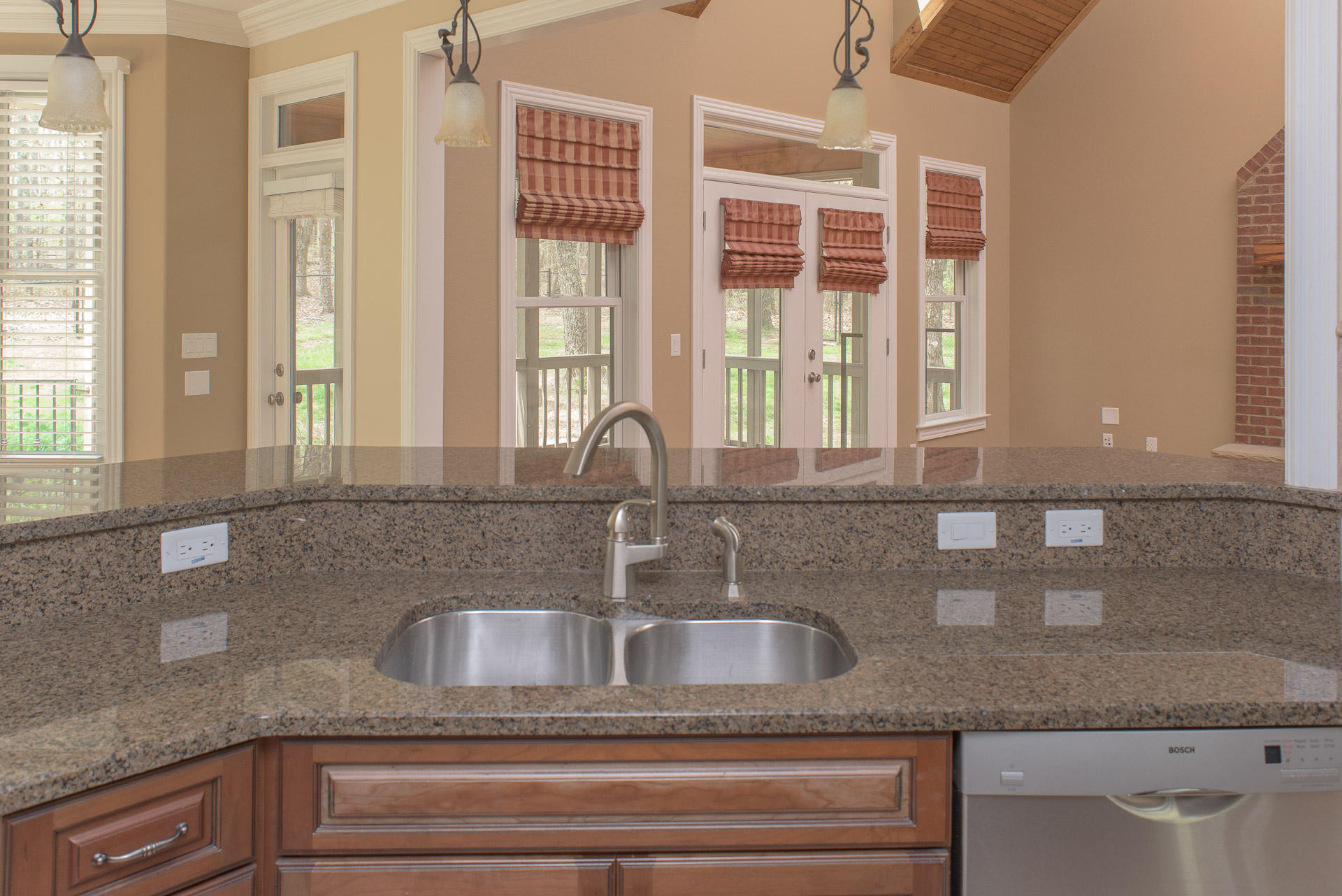 70 Horseshoe Road Signal Mountain, TN 37377 - Photo 19 of 52 Kitchen