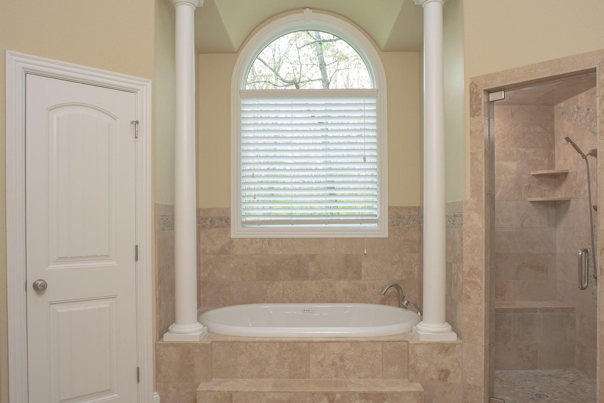 70 Horseshoe Road Signal Mountain, TN 37377 - Photo 27 of 52 Master Bathroom