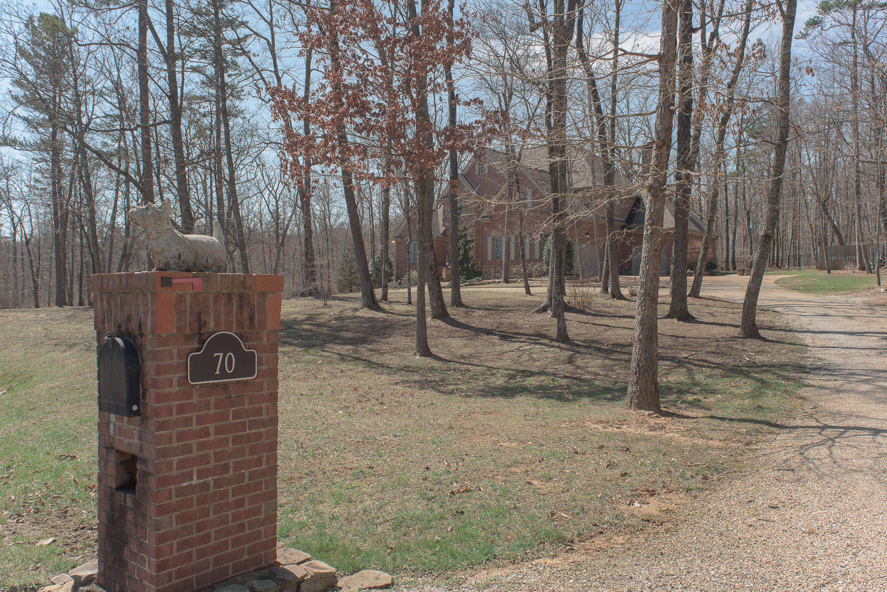 70 Horseshoe Road Signal Mountain, TN 37377 - Photo 48 of 52 Front View