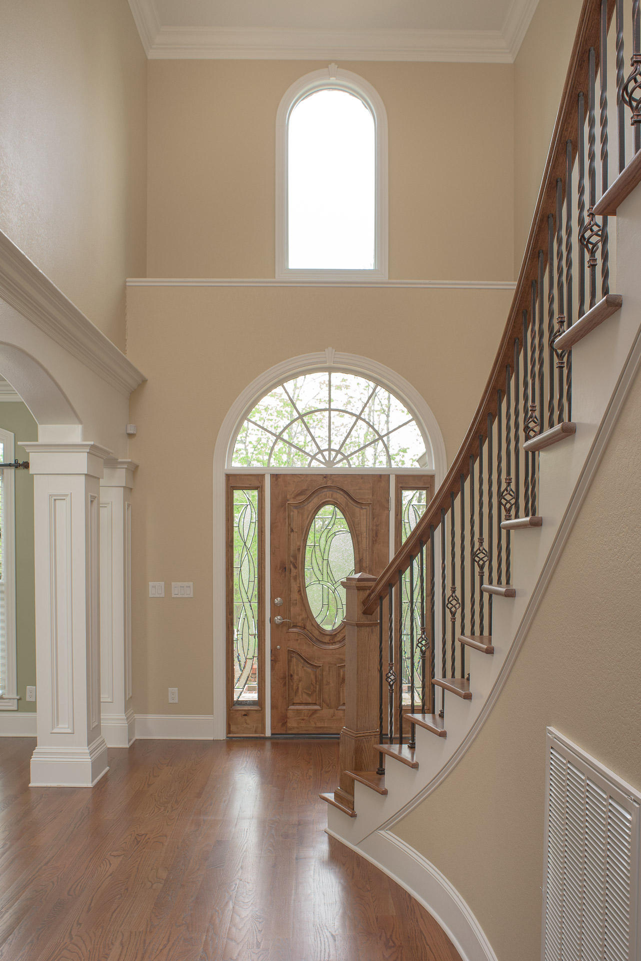 70 Horseshoe Road Signal Mountain, TN 37377 - Photo 6 of 52 Entryway