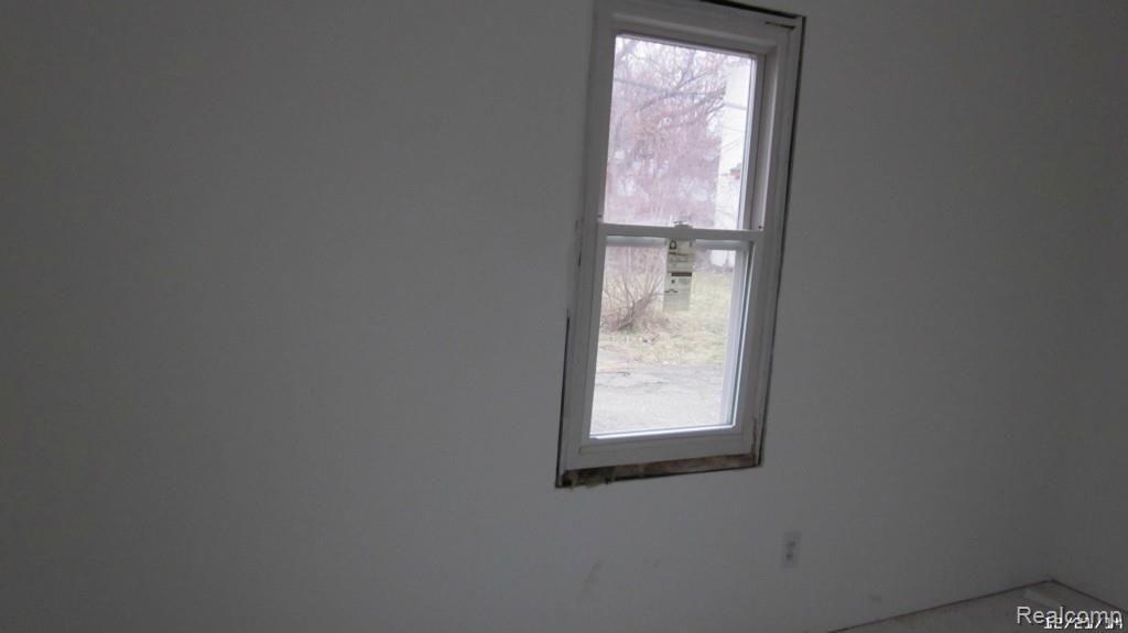 593 Franklin Road Pontiac, MI 48341 - Photo 21 of 22 IMG_6480.jpg