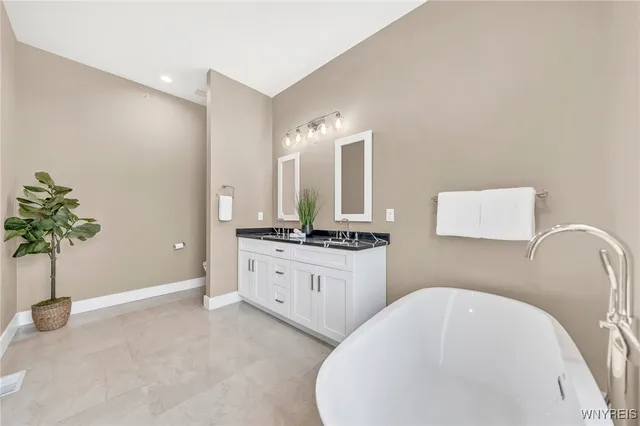 $7,000 | 272 Lakefront Boulevard, Buffalo, NY 14202