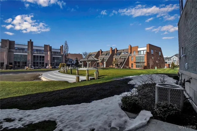 $7,000 | 272 Lakefront Boulevard, Buffalo, NY 14202