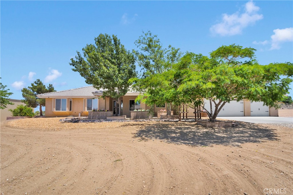 9525 Cambria Road Phelan, CA 92371 - Photo 6 of 59