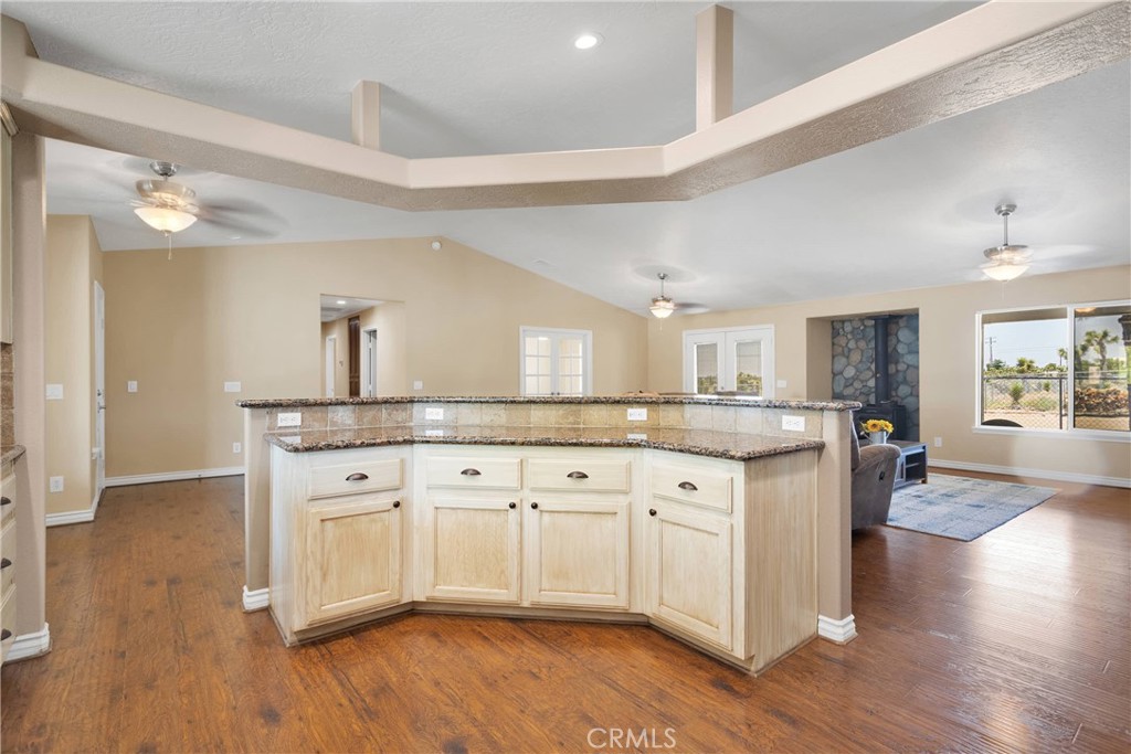 9525 Cambria Road Phelan, CA 92371 - Photo 10 of 59