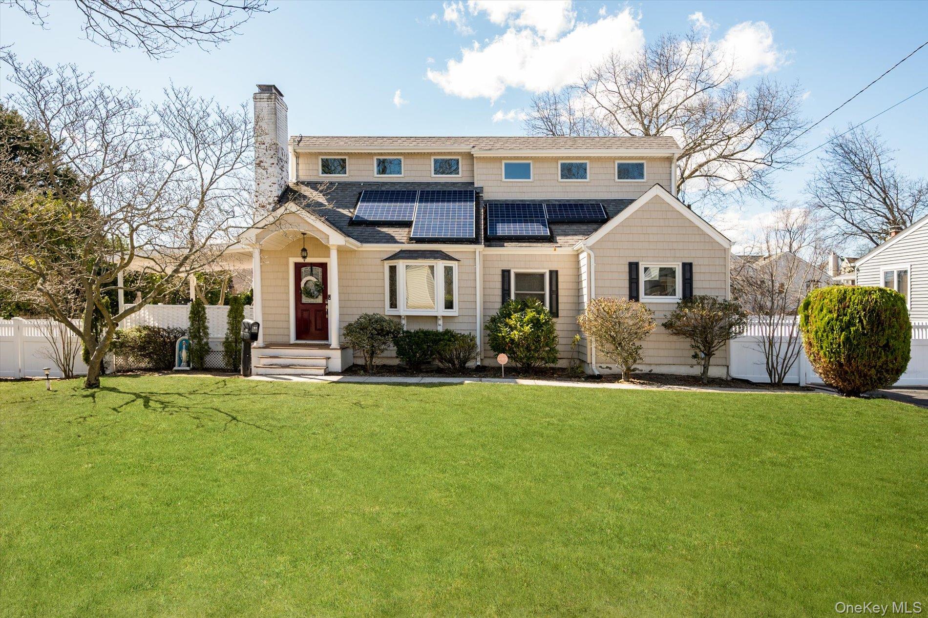 165 Little Whaleneck Road Merrick, NY 11566 - Photo 1 of 1 Gallery Image 1